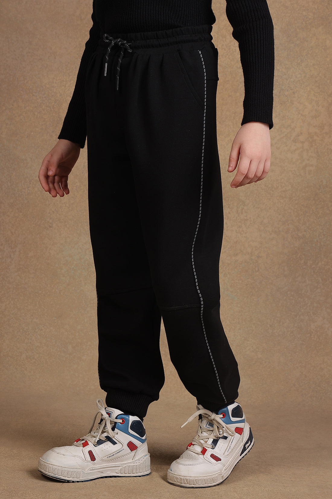 One Friday Kids Boys Black Solid Pyjama