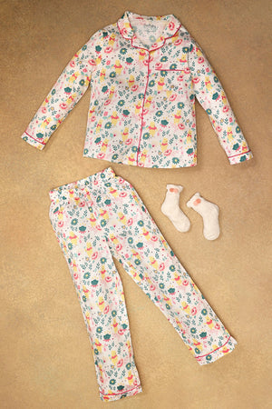 One Friday Kids Girls Off White Winnie The Pooh Night Suit